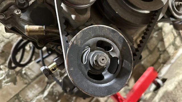 49110EB300 NISSAN Насос гидроусилителя руля (ГУР) купить в Днепр