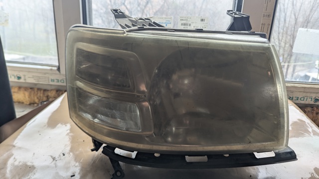 Фара передняя правая 4952651 FORD