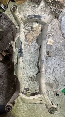 Оси полуприцепов и прицепов 55400EQ701 NISSAN