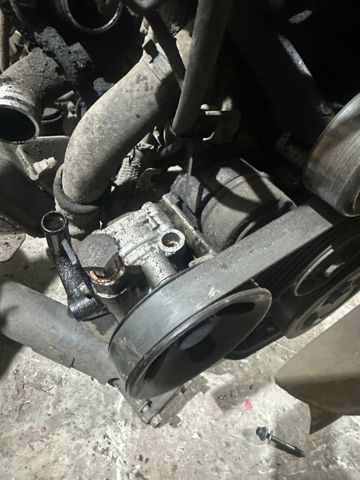 Насос гидроусилителя руля 571003E050 HYUNDAI