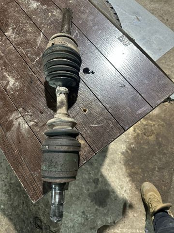 Вал привода, передний левый MB620253 MITSUBISHI