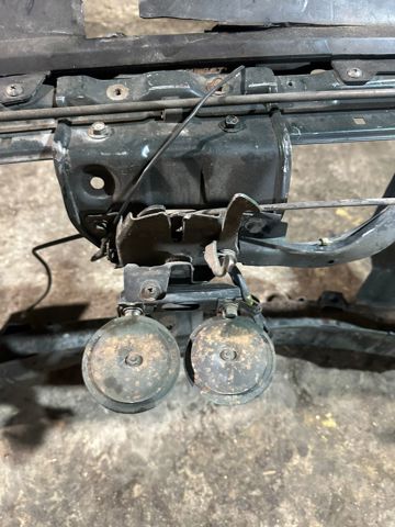 Замок капота MB669561 MITSUBISHI
