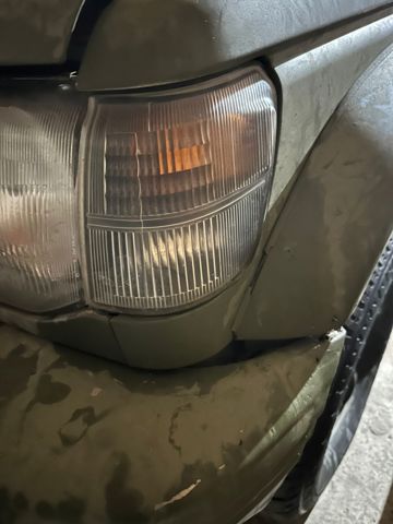 Поворотник левый MB831081 MITSUBISHI