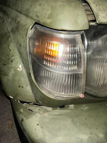 Поворотник правый MB831082 MITSUBISHI