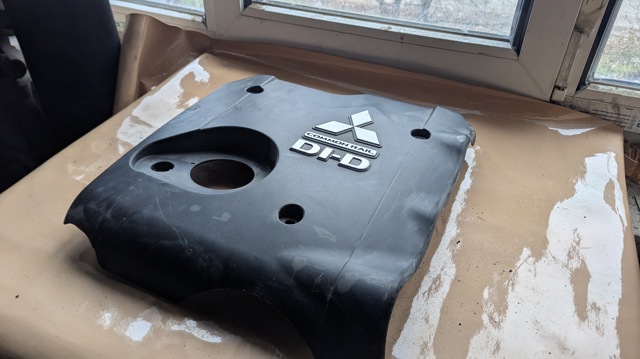MN171914 MITSUBISHI Крышка двигателя купить в Полтава
