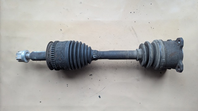 Вал приводной правый MR580692 MITSUBISHI