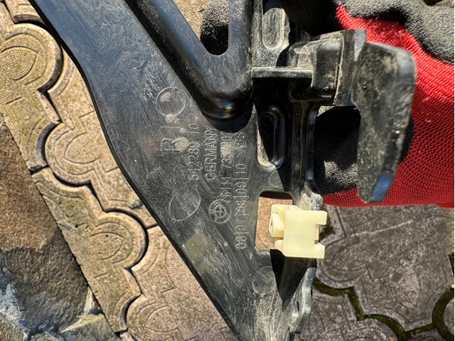 51117357202 BMW Кронштейн бампера переднего правый купить в Украина