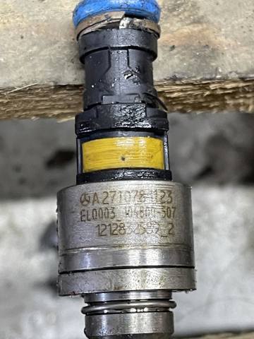 MERCEDES A2710781123 Топливные форсунки в наличии Чернигов