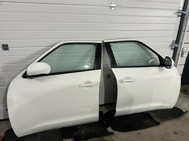 H01001KKMD NISSAN Дверь передняя правая купить в Тернополь