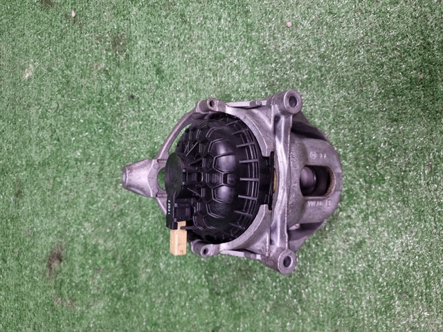 Подушка мотора правая 4M0199372FP VAG
