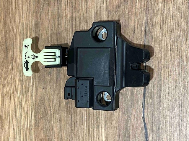 Замок крышки багажника 6460006041 TOYOTA