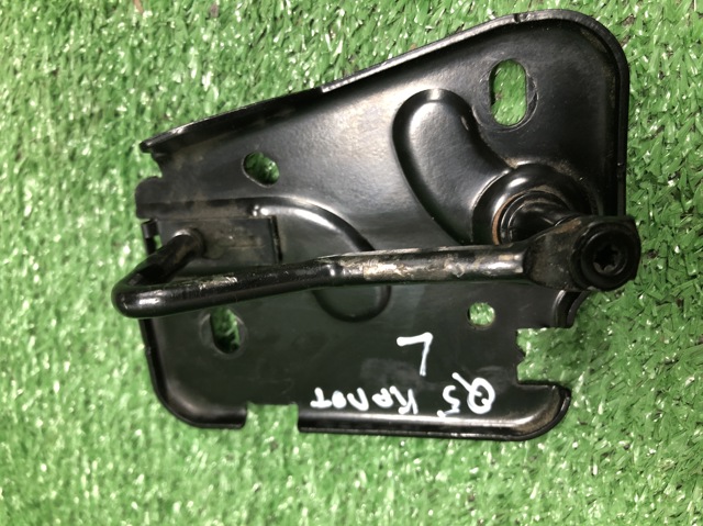 80A823185C Стояк-крюк замка капота купить Тернополь