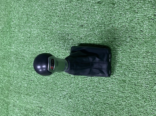 Ручка рычага коробки передач 8V1713139G VAG
