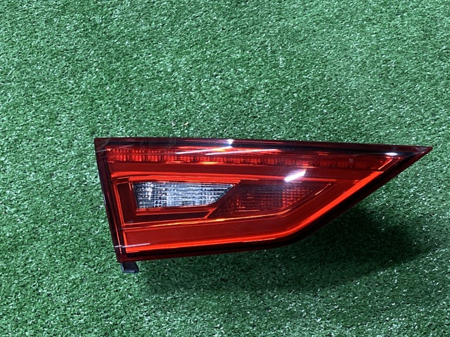 Фонарь задний левый, внутренний 8V5945093J VAG