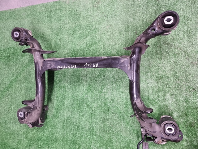 Балка задняя 8W0505235AN VAG