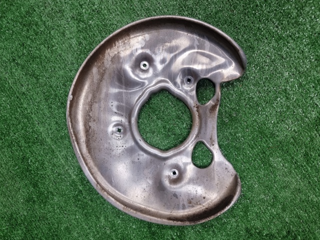 Пыльник тормозного диска заднего правый 8W0615612D VAG