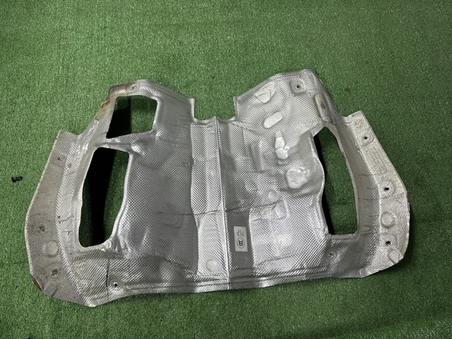 VAG 8W0803979 в наличии Киев