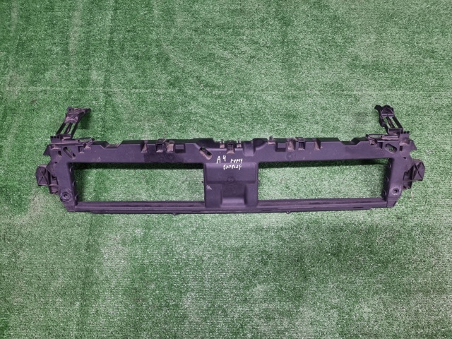 8W0807771F Кронштейн решетки радиатора купить Житомир