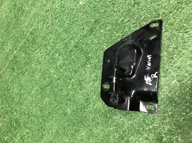8W0823186D VAG Стояк-крюк замка капота купить в Сумы
