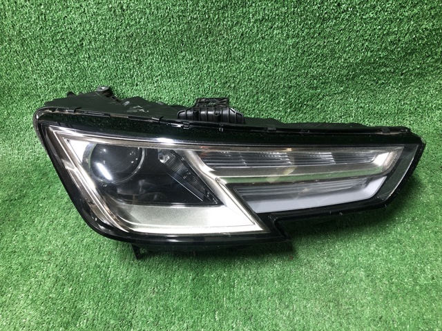 Фара правая 8W0941006B VAG