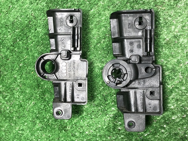 Кронштейн ручки открывания капота 8W1823633C VAG