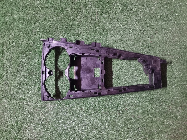 Консоль панели приборов 8W1864261C VAG
