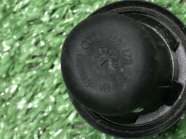 8W5827499 VAG купить в Киев