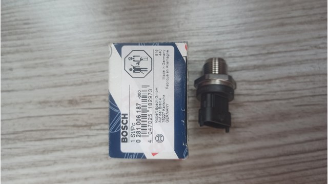 0281006187 BOSCH Датчик давления топлива купить в Винница