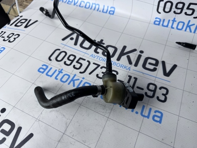 06E906506A VAG Патрубок вентиляции картера (маслоотделителя) купить в Ужгород