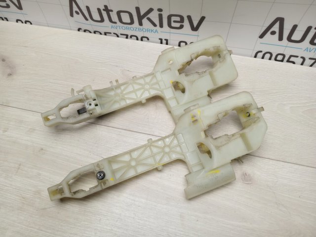 83655F1000 Держатель наружной ручки двери задней левой купить Ирпень