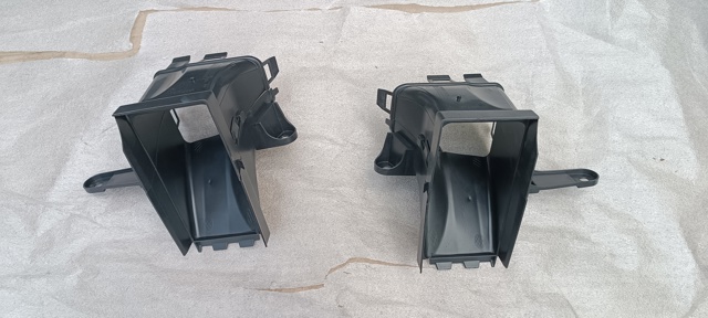 51747421686 BMW Воздуховод тормозного диска правый купить в Запорожье
