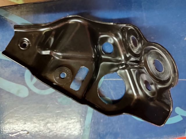 7418215 BMW купить в Тернополь