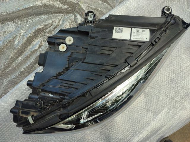 MERCEDES A2239064604 в наличии Украина