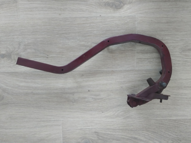 MAZDA C00152710C Петля крышки багажника в наличии Днепр