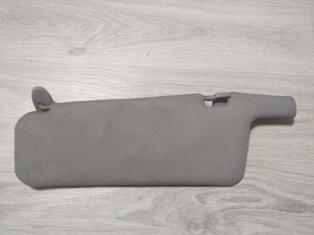 Козырек солнцезащитный автомобиля Mazda Xedos 6