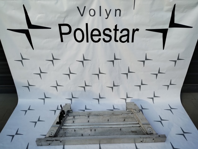 VOLVO 31681550 Балка передней подвески (подрамник) передняя в наличии Николаев