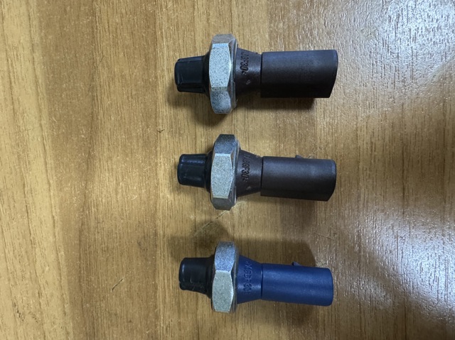 VAG 038919081G Датчик давления масла в наличии Днепр