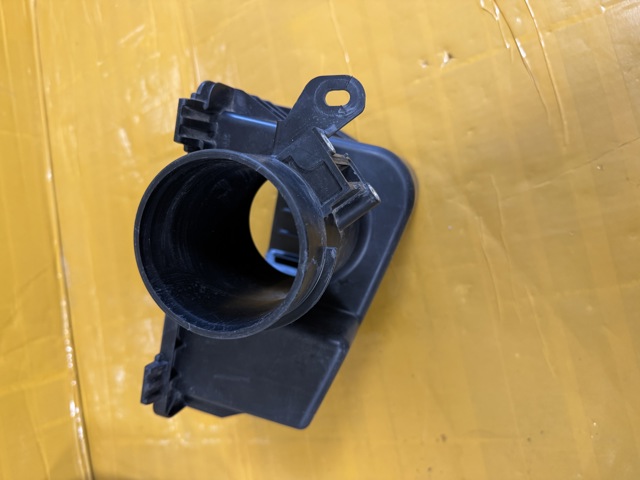 165266RA1B NISSAN Корпус воздушного фильтра, верхняя часть купить в Житомир
