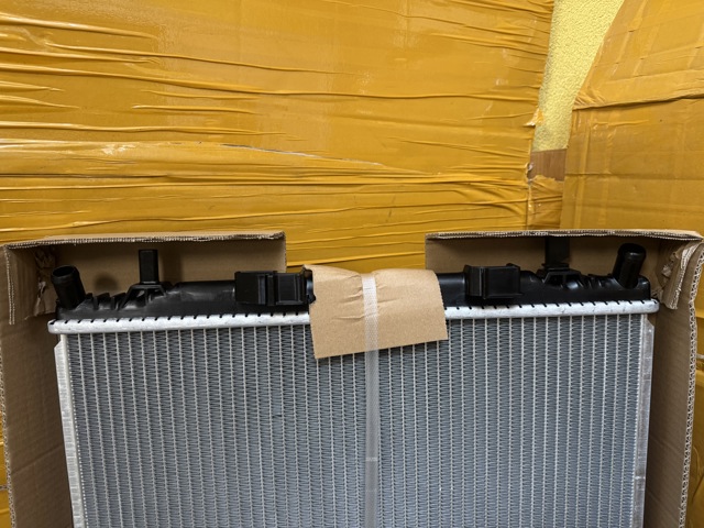 214576RR0B NISSAN Радиатор охлаждения двигателя дополнительный купить в Николаев