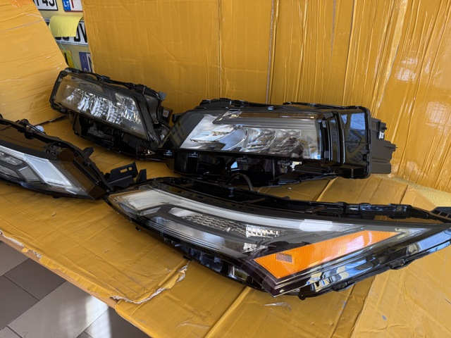 260106RR0A NISSAN Правая фара купить в Чернигов