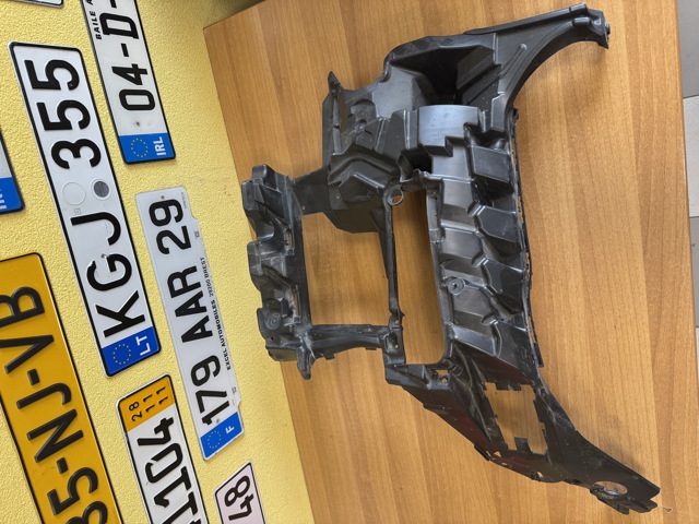 51117421819 BMW Кронштейн крепления противотуманной фары левой купить в Сумы