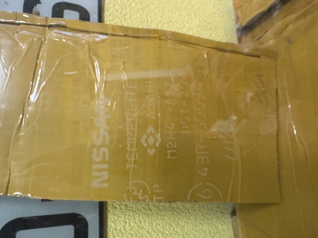 NISSAN 80301JG000 Стекло двери передней левой в наличии Тернополь