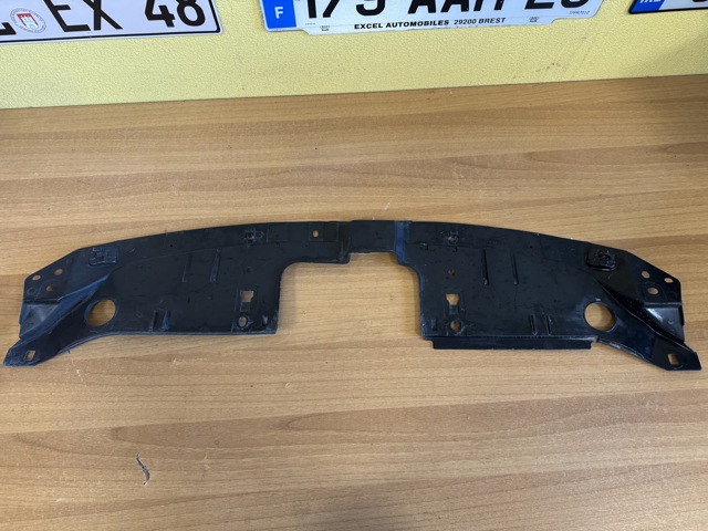 KD4550716 MAZDA Накладка передней панели (суппорта радиатора) верхняя купить в Винница
