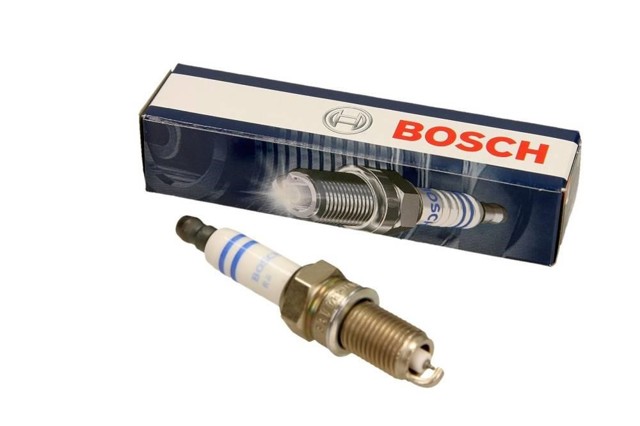 0242135563 BOSCH Свечи зажигания купить в Ровно