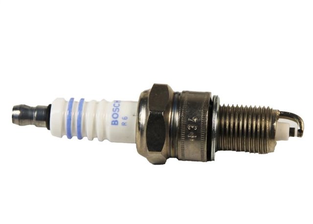 BOSCH 0242229779 Свечи зажигания в наличии Ровно