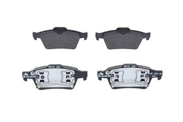 Sapatas do freio traseiras de disco 13046071372 ATE