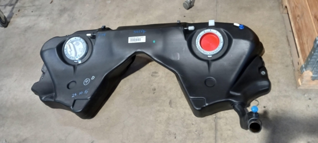 BMW 16146752363 Бензобак в наличии Ирпень