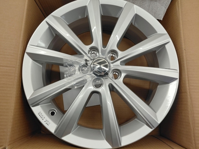 VAG 2GM0714968Z8 Диски колесные литые (легкосплавные, титановые) в наличии Днепр