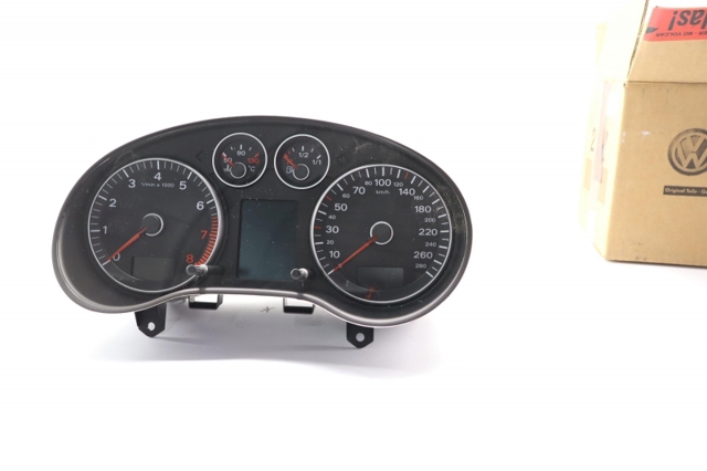 VAG 8P0920931JX Приборная доска (щиток приборов) в наличии Ирпень