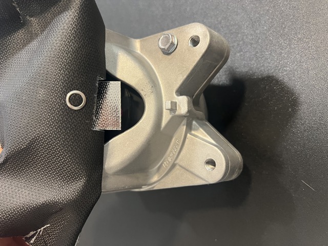 94637505841 PORSCHE Правая подушка двигателя купить в Павлоград